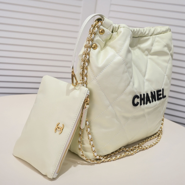 シャネルバッグ角部分ディテール